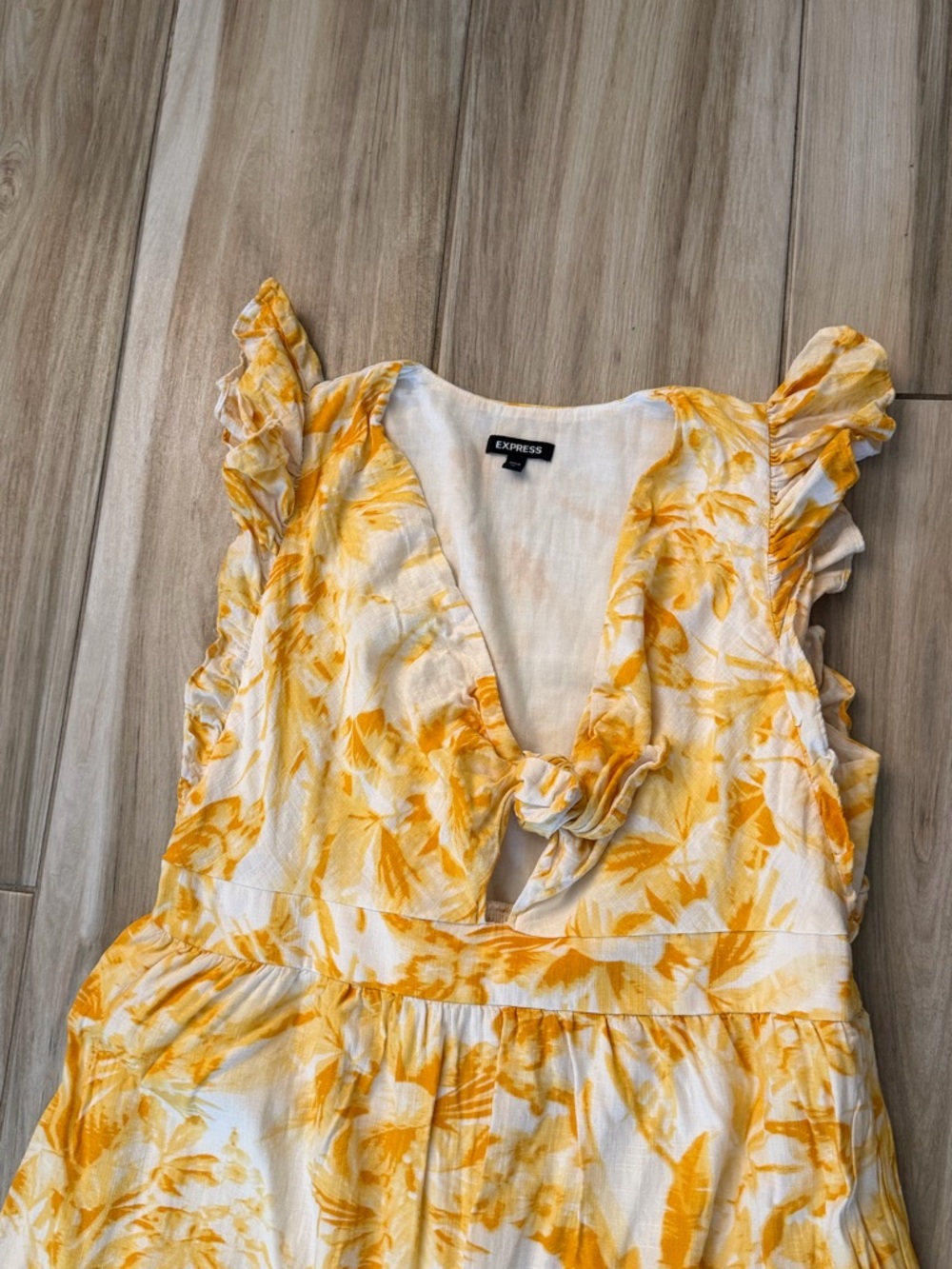 Express Yellow Maxi Dress - Picture 15 of 16